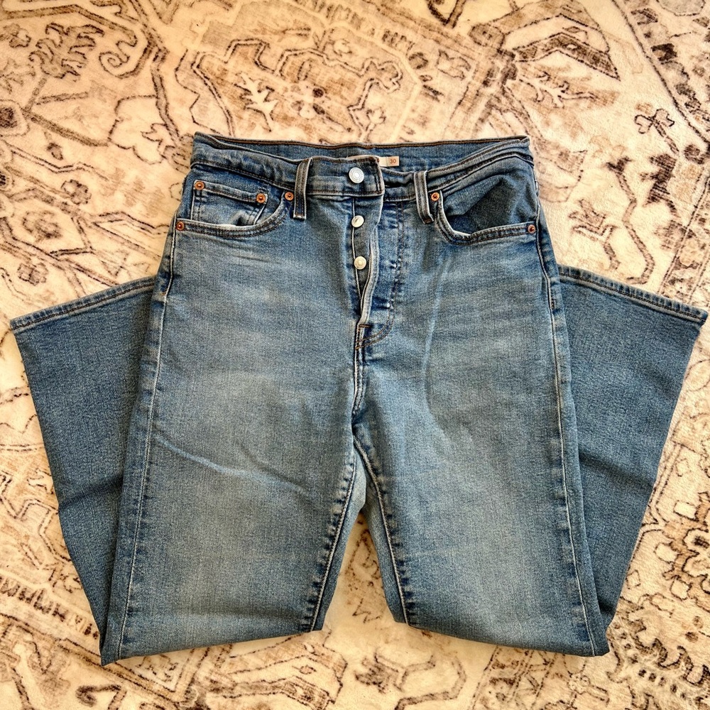 Wedgie Straight Levi’s Classic Jeans